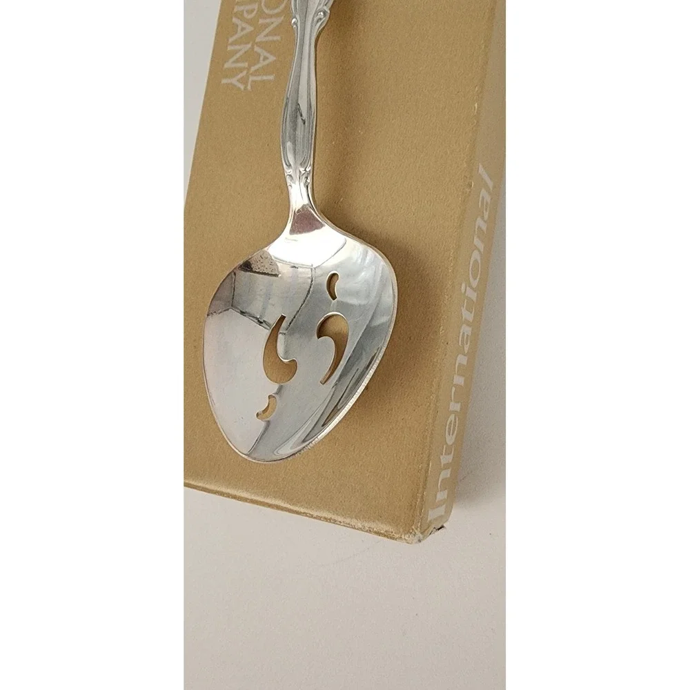 International‎ Silver CompanyServing Set Pierced Spoon Fork Server Interlude Box